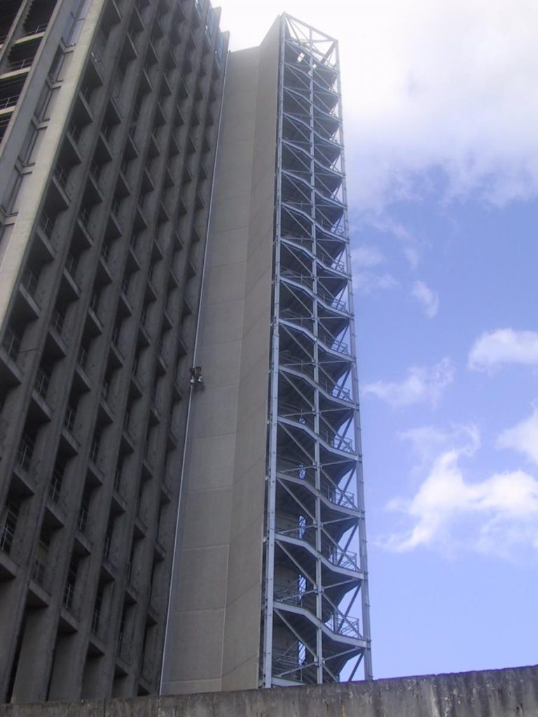 Realizações - Escada de Incêndio Prefeitura de Santo André / SP 06