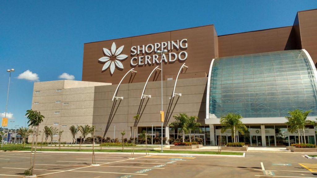 Realizações - Shopping Cerrado / GO 01