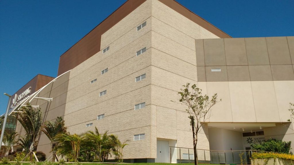 Realizações - Shopping Cerrado / GO 04