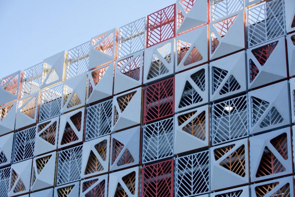 Realizações - Stationnement Étagé Place Ste-Foy / QC